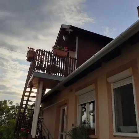 Апартаменты Miklai Haz *
